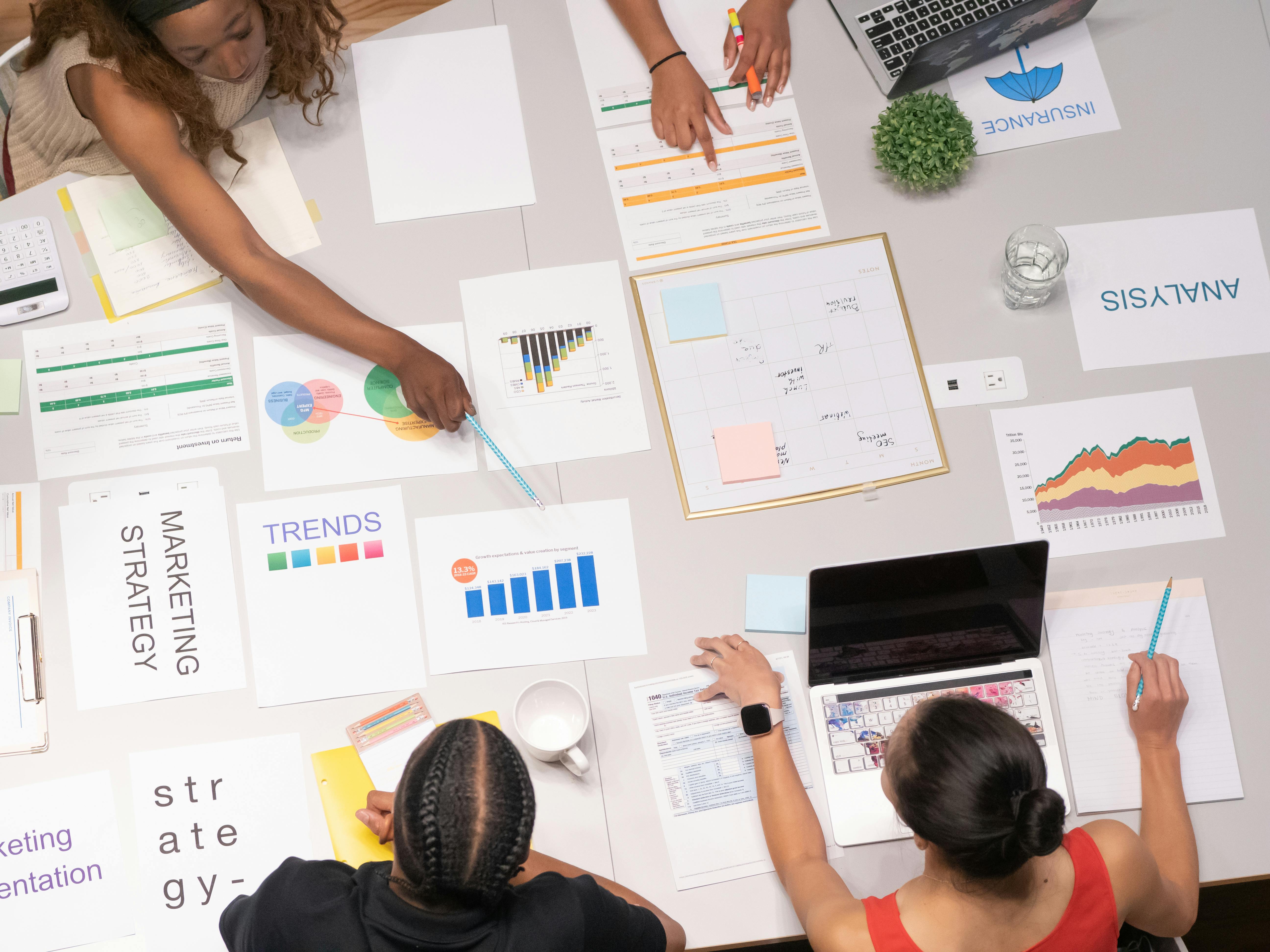 Riset Kompetitor: Cara Memetakan Persaingan untuk Keunggulan Bisnis